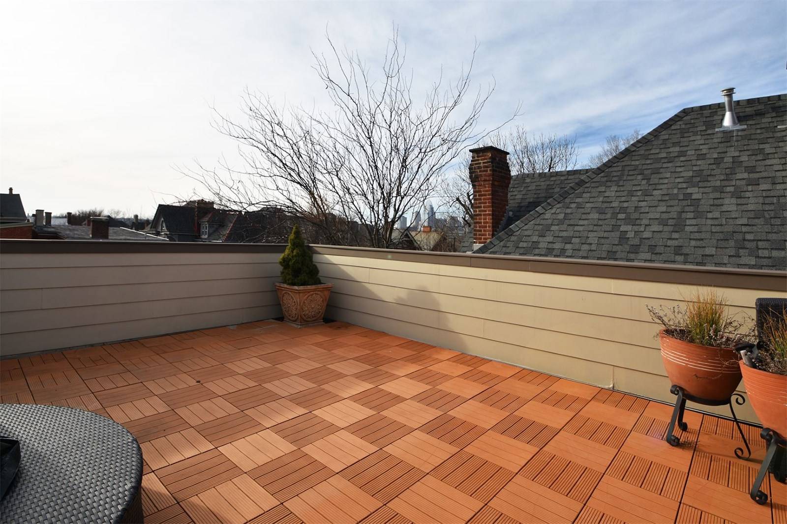 East Row Historic District highlights Victorian architecture, modern ...