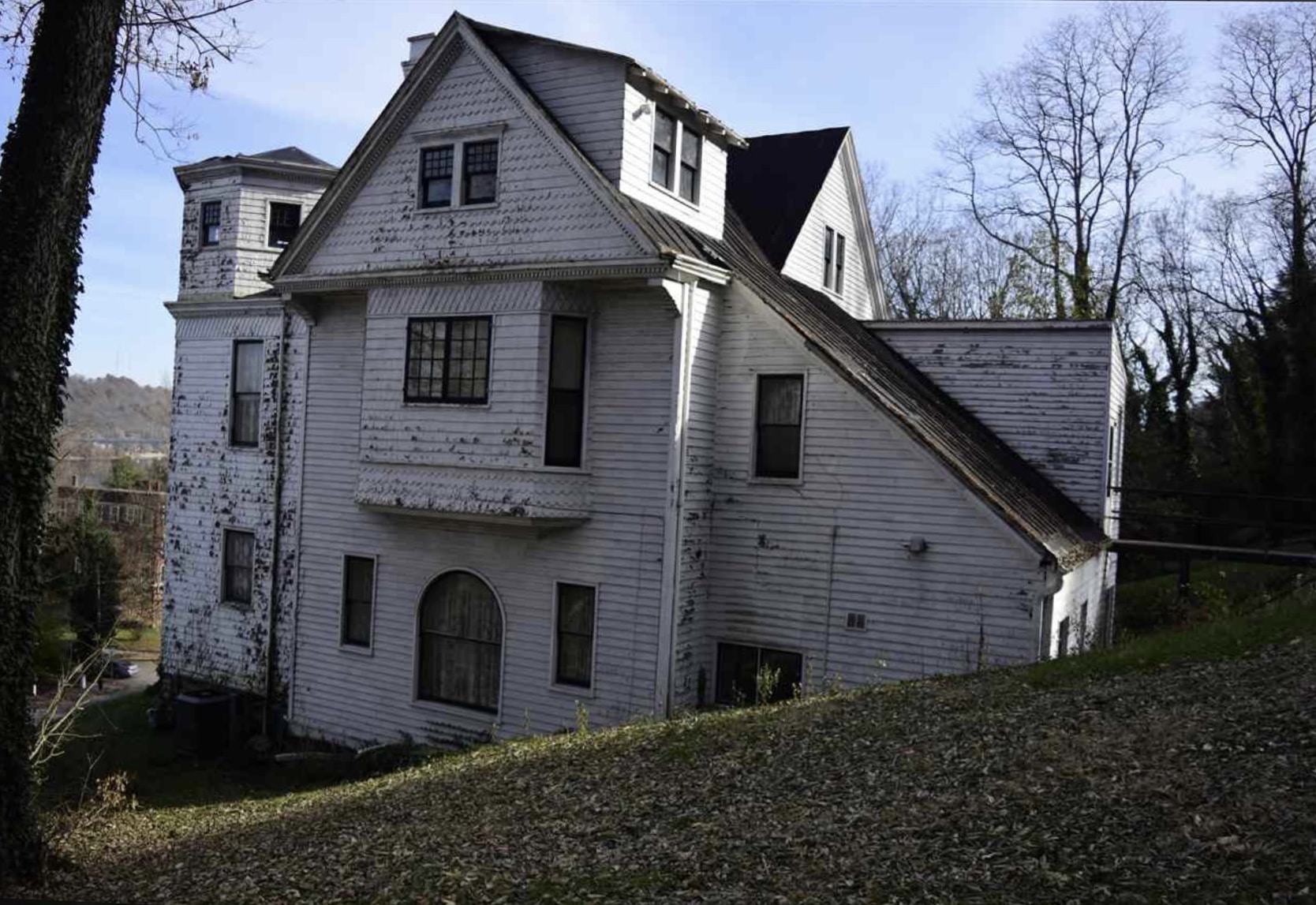 This Bourbon Trail Beauty in Maysville Needs Your Love (Part One