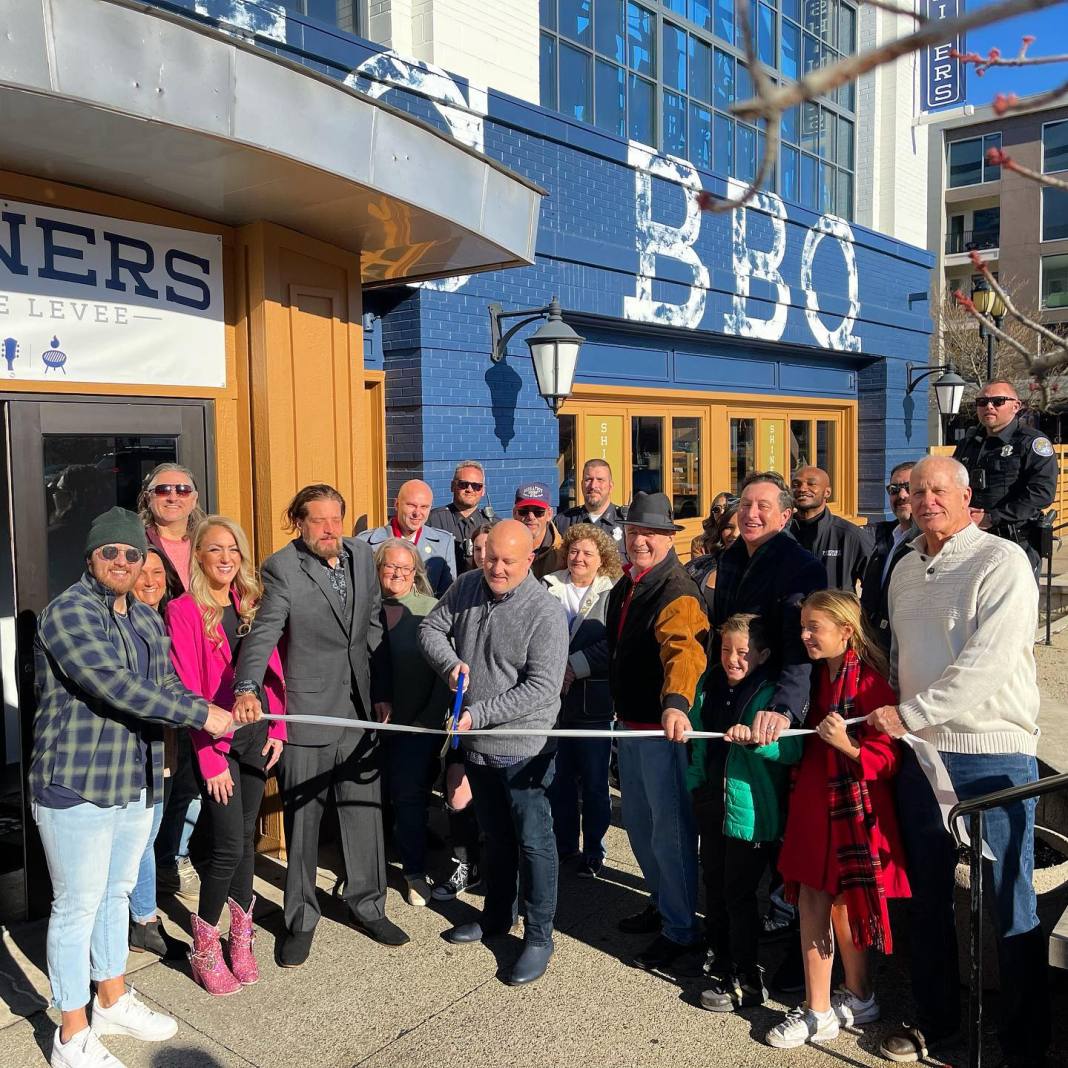 New Barbecue Restaurant Shiners On The Levee Now Open In Newport LINK Nky New barbecue restaurant shiners on the levee now open in newport link nky