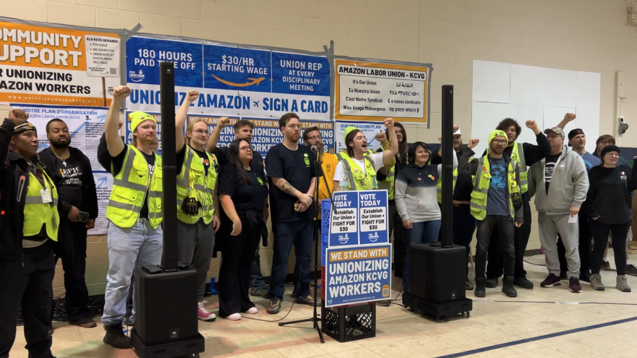 Amazon workers vote on union constitution and demands - LINK nky