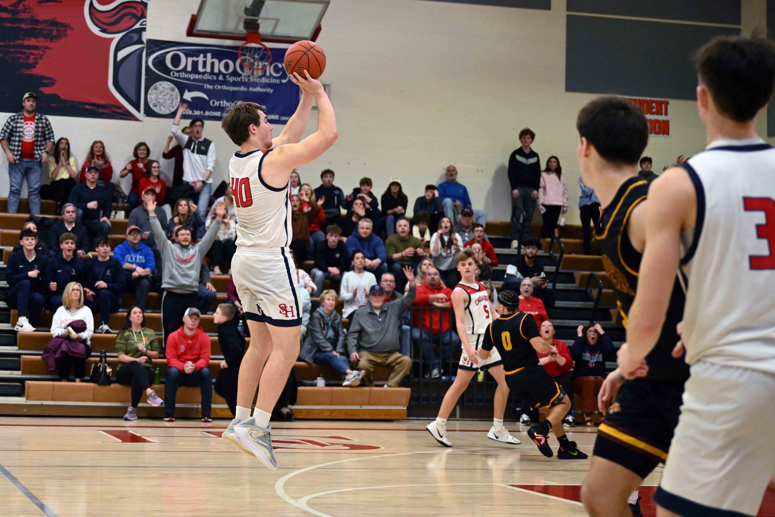 Straight out of a movie: St. Henry’s Kunstek’s buzzer-beater gives Sullivan win over former team Cooper