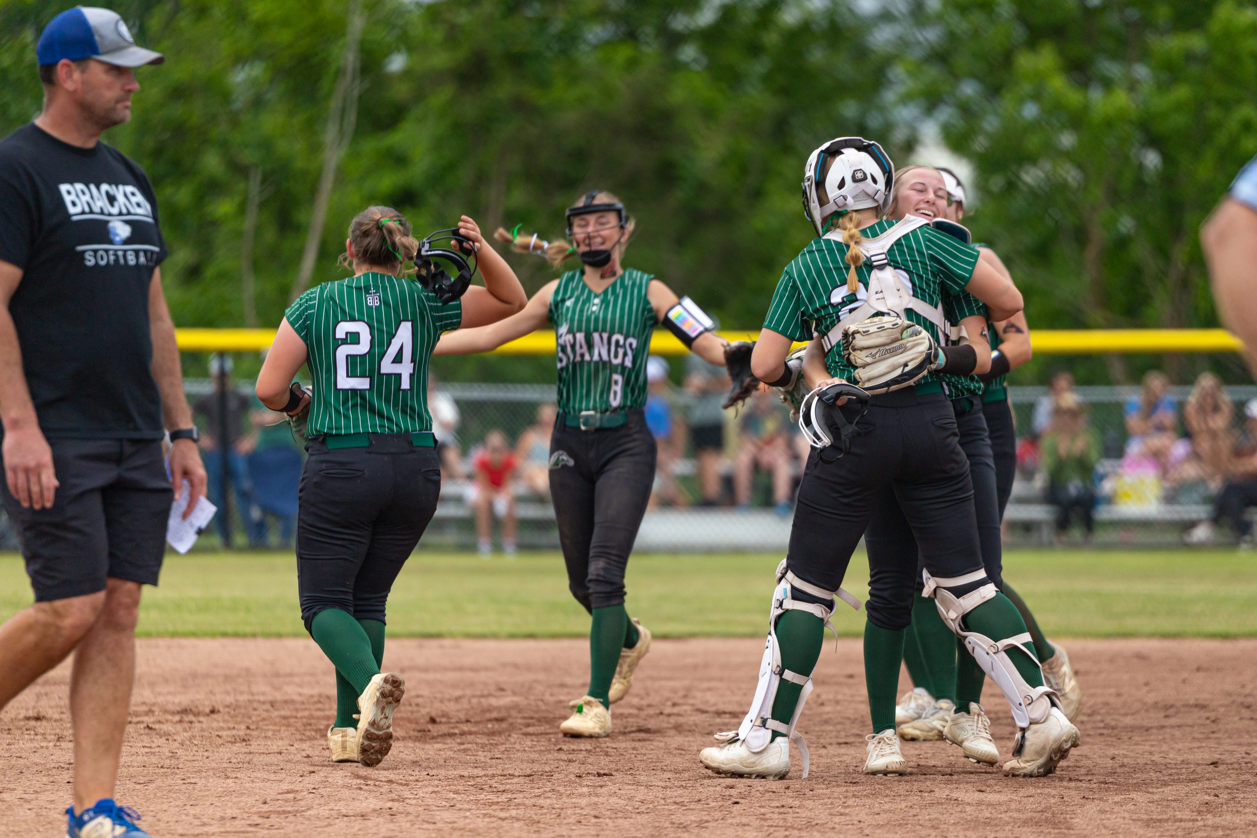 10th Region softball: Brossart, Campbell advance to semis