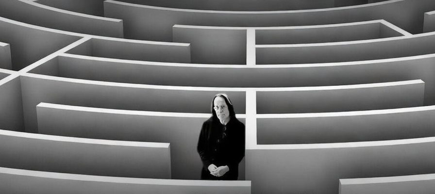 Todd Rundgren’s latest tour will stop in NKY