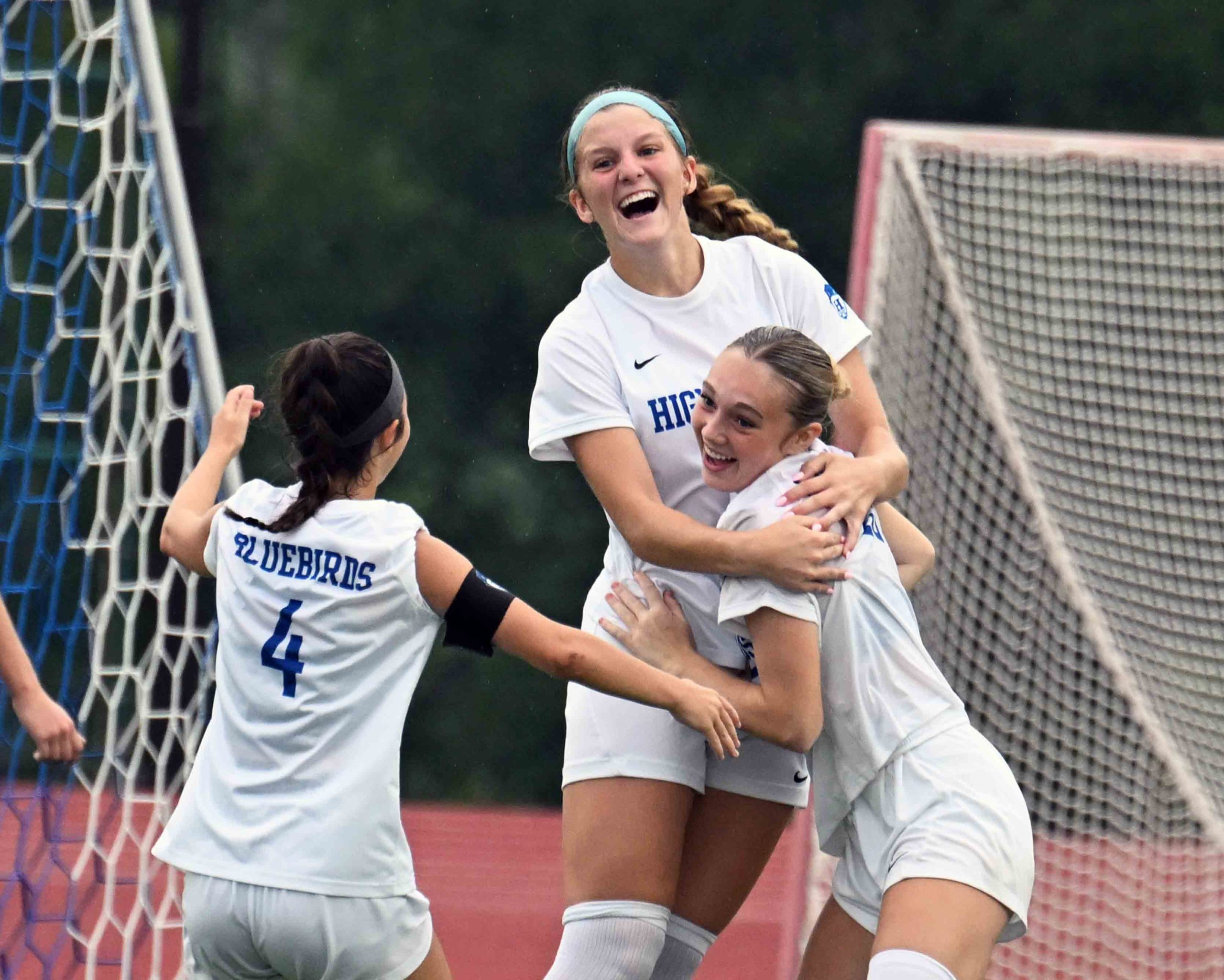 Highlands-Notre Dame soccer photos